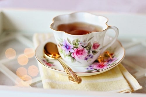Jakie są zdrowotne właściwości herbaty?